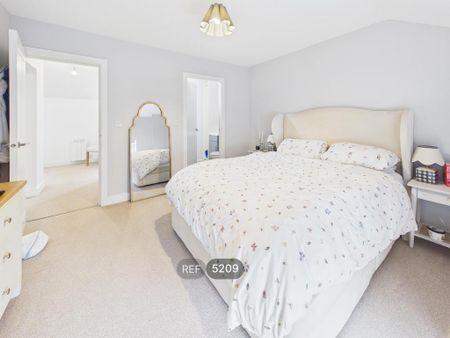 2 bedroom terraced house to rent - Photo 4