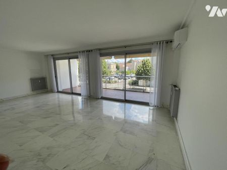 SUPERBE 4 PIECES TERRASSE ET PARKING - Photo 3