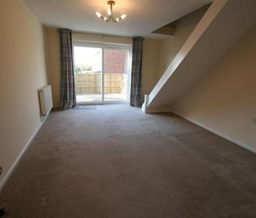 1 bedroom end of terrace house to rent - Photo 2