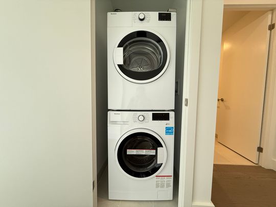 For Lease - 6 Greenbriar Road Unit# 1014, Toronto, Ontario - Photo 1