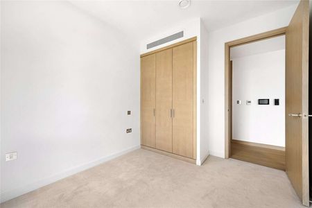 Embassy Gardens, 1 Viaduct Gardens, London, SW11 7AY - Photo 4
