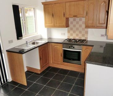 2 bedroom terraced house to rent - Photo 6