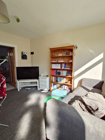 Room in a Shared House, Florence Terrace, SE14 - Photo 3