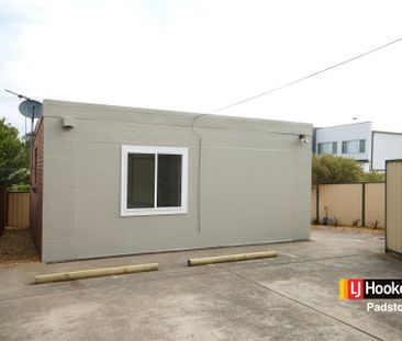 Neat and Tidy 2-Bedroom Granny-Flat - Photo 4