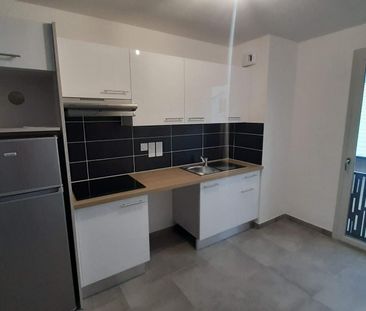 location Appartement T3 DE 71.85m² À BONNEVILLE - Photo 2