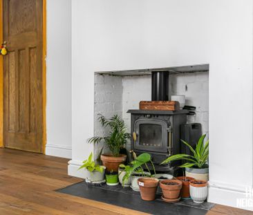 Molesey Road - Photo 2