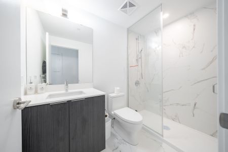 For Lease - 8 Olympic Garden Drive Unit# 2106, Toronto, Ontario - Photo 4