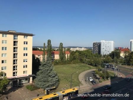 Studtenten aufgepasst - Dachgeschoss mit Blick über die Stadt und Terrasse - frei ab 16.01.2024! - Foto 2