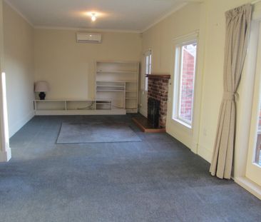 3 Bedroom House in Ilam/Fendalton. - Photo 1