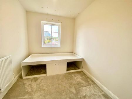 3 bedroom semi-detached house to rent - Photo 3