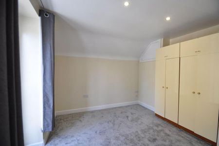 2 bedroom detached house to rent - Photo 2