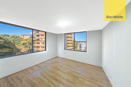 LARGE 3 BEDROOM UNIT IN GOOD STREET - Photo 5