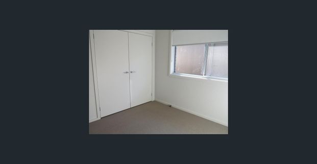 Ultra Modern Living - Photo 1