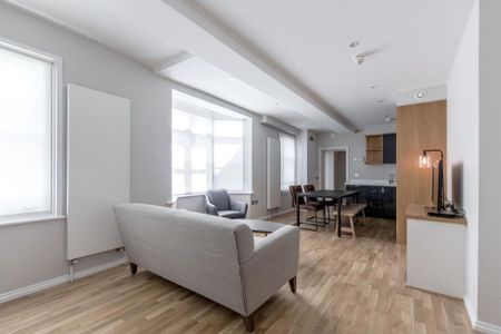 2 bedroom flat to rent - Photo 3