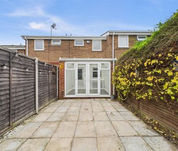 2 bedroom Terraced House to rent - Photo 6