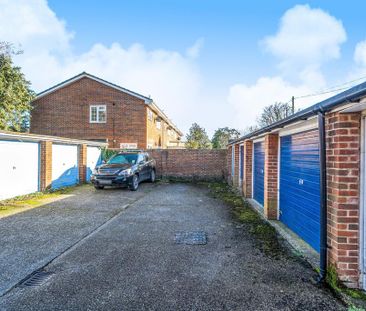 3 bedroom end of terrace house to rent - Photo 5