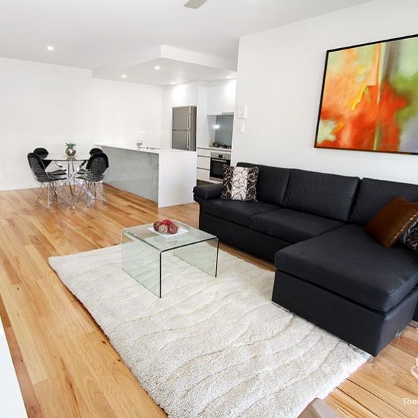 Beautiful 2 bed 2.5 bath in Toowong - Photo 1