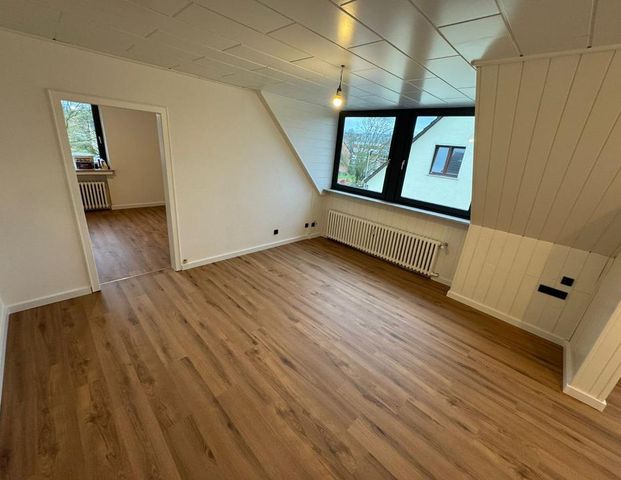 Modernes 2-Zimmer Wohlfühl-Zuhause im ruhigen Dachgeschoss - Photo 1