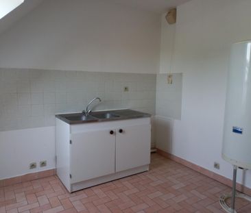 Location Appartement 2 pièces 47 m² Sainte-Sévère - Photo 4