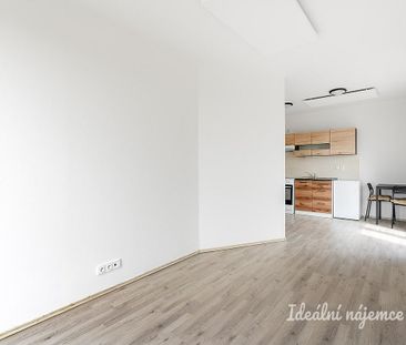Pronájem bytu 1+kk 23 m² - Photo 1