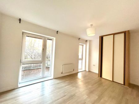 4 bedroom townhouse to rent - Photo 4