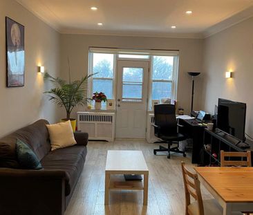 1 Bedroom - 4201 Boulevard Decarie, Montréal - Photo 2