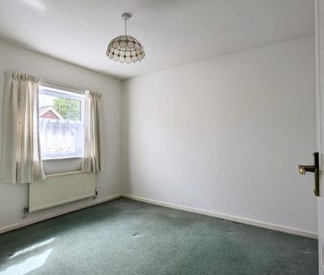 3 bedroom semi-detached house to rent - Photo 6