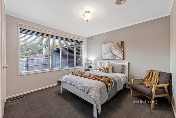 5 Smithdene Avenue, Ringwood East - Photo 1