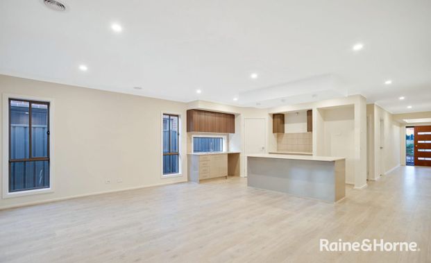 Family Home For Lease in Prime Strathtulloh Location! - Photo 1
