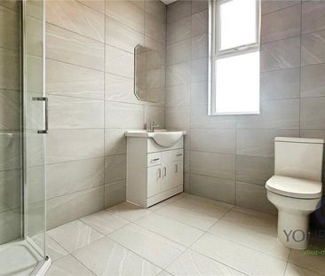 3 bedroom end of terrace house to rent - Photo 3