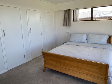 Peaceful & Spectacular - Otumoetai - Photo 4