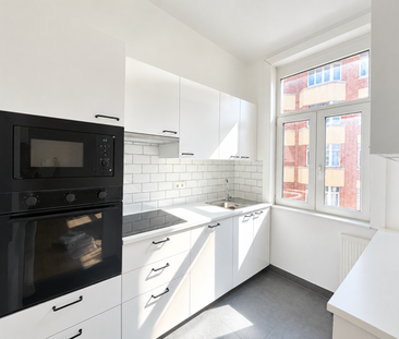 Verhuur appartement 2 kamers, 93m² - Photo 3
