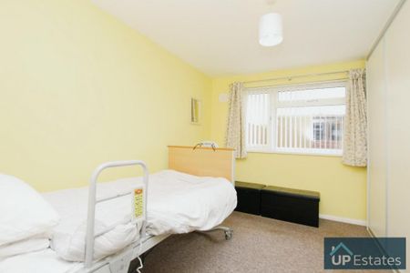 1 bedroom semi-detached bungalow to rent - Photo 3