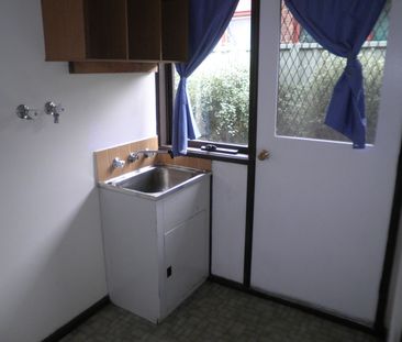 3-BEDROOM HOME IN PRIME LOCATION – WALK TO KNOX CITY SHOPPING CENTRE! - Photo 3