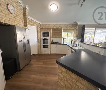 4x2 - Pool - Shed - Location! - Photo 6