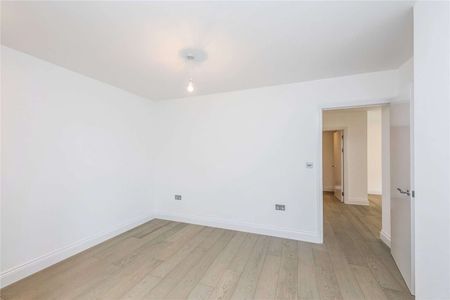 Castlebar Park, Ealing, London, W5 1BU - Photo 2