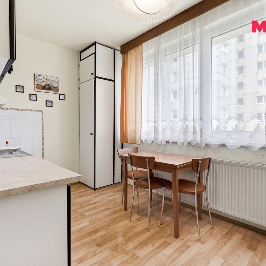 Pronájem bytu 3+1 70 m² - Fotografie 1