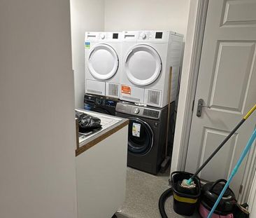 1 bedroom in a house share to rent - Photo 5