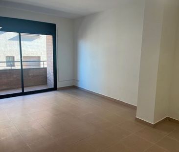 Piso de alquiler en Carrer de la Mina, Centre - Estació - Photo 6