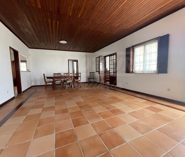 Moradia T5 em Setúbal - Foto 1