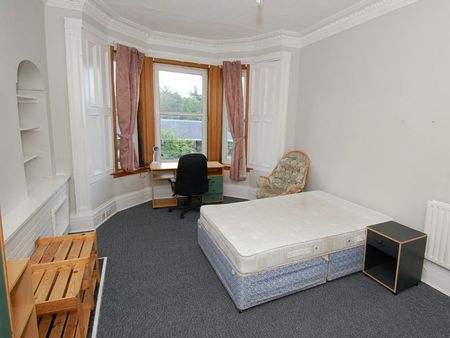 Flat to rent on - Photo 5
