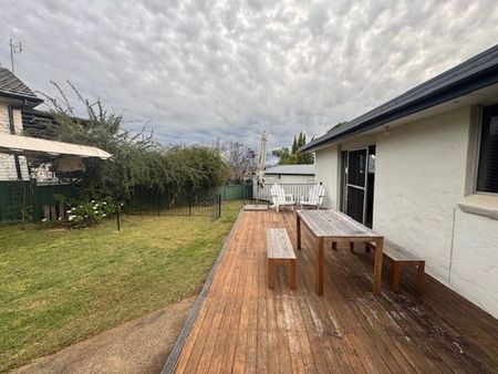Tamworth Furnished Accommodation - East - Photo 3