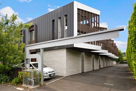 Spacious Townhouse in the Heart of Richmond - Photo 5