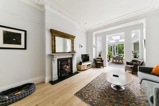 Downside Crescent, Belsize Park - Photo 1