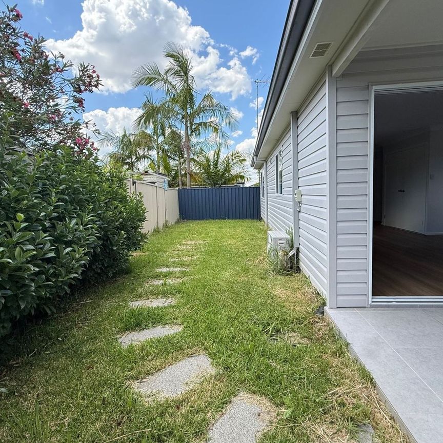 Near New&comma; 2 Bedroom Granny Flat&excl; - Photo 1
