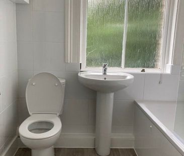 Studio Flat, Talbot Place, SE3 - Photo 6