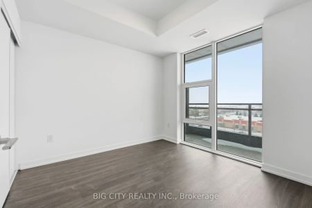 9751 Markham Road #801B - Photo 4