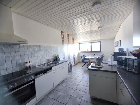 Gemütliche Dachgeschosswohnung mit Panoramablick in ruhiger Lage von Alt-Arnsberg - Photo 5