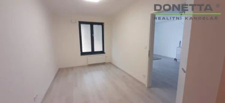 Pronájem bytu 2+kk, terasa 38 m - Фото 2