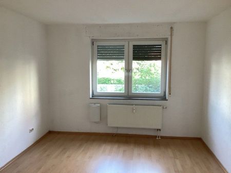 Stadtrandlage, Gemütliche Wohnung im Erdgeschoß eines ruhigen Mehrfamilienhauses - Foto 5